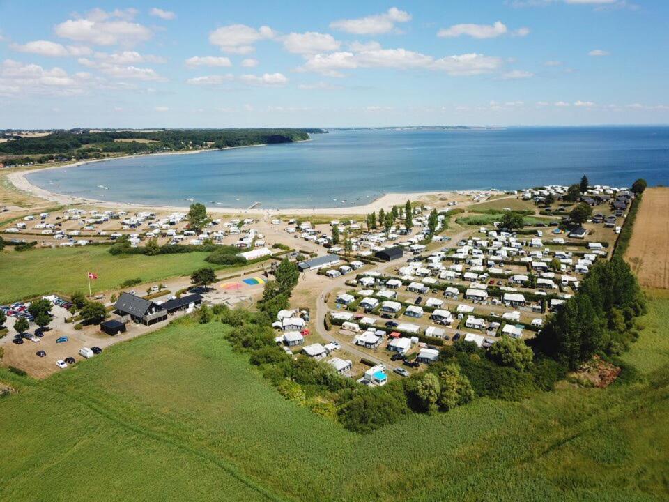 Vikaer Strand Camping & Cottages Diernæs Kültér fotó